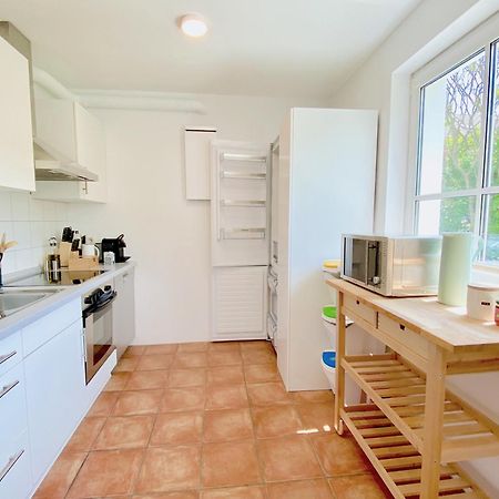 Snug Stays I 3 Zimmer Design Apartment Am See Mit Garten I Home Office I Highspeed Wifi Wessling Exterior photo